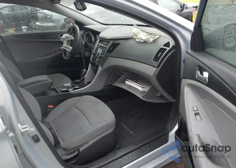 2013 Hyundai Sonata Gls z USA, uszkodzony, nr VIN 5NPEB4AC6DH777078